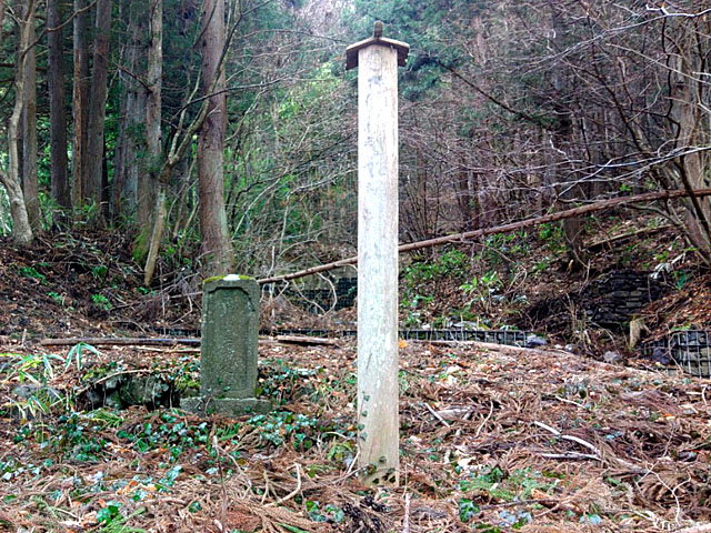 当館始祖 阿部薩摩の墓